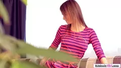 تشغيل سولو حلق كس في سن المراهقة بيتيا undine جلسة الاستمناء المثيرة