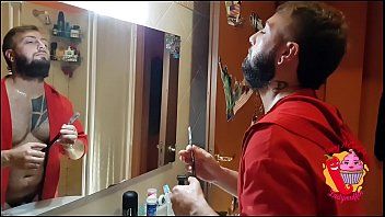 Afspelen Bezem betaald voor orale seks en kuttongen