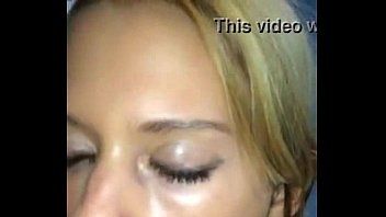 Jouer Sexe avec un nègre qui baise vraiment mal avec une salope extrême