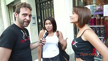 Play Trio with partners who pay a teen bitch