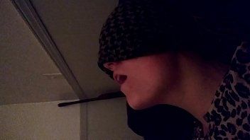 Jouer Si prende cura delle fighe e dei sederi delle ragazze adolescenti