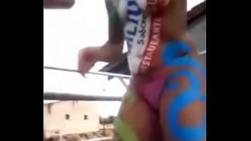 أفلام إباحية مجانية مع كبار السن من الرجال واللاتينيات السود تخترق شقراء بالقوة