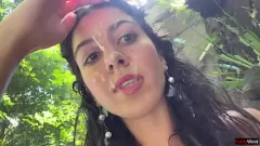 Reproduzir Selvagem e molhado: Cumwalk coberto de porra de Katty West na cachoeira pública